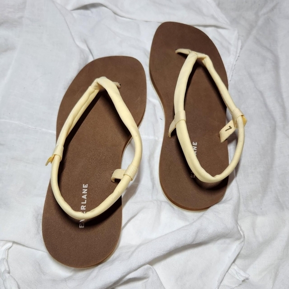 Everlane Renew Strappy Sandals - Picture 3 of 4